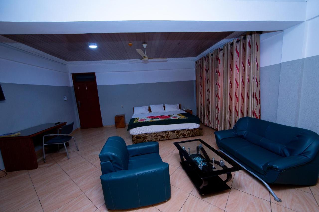 Pemicsa Hotel Accra Spintex Экстерьер фото