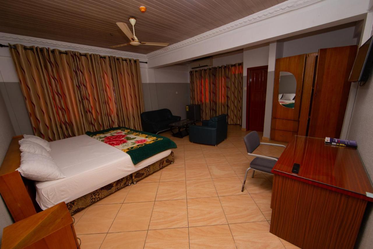 Pemicsa Hotel Accra Spintex Экстерьер фото