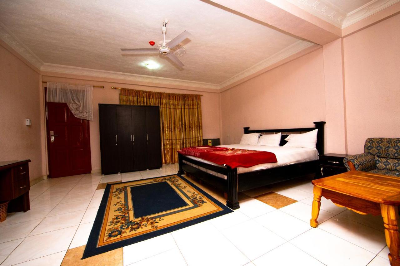 Pemicsa Hotel Accra Spintex Экстерьер фото